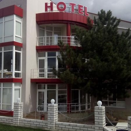 Falesti Hotel Paulina מראה חיצוני תמונה