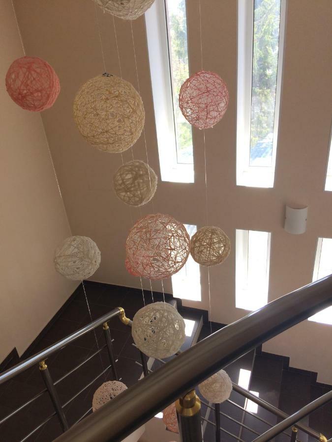 Falesti Hotel Paulina מראה חיצוני תמונה